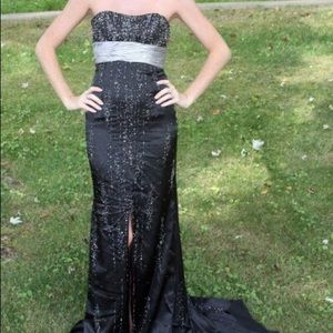 Prom dress Black Strapless Long Dress Rhinestones